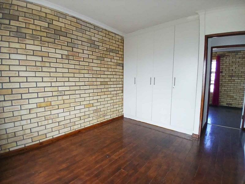 3 Bedroom Property for Sale in Britannia Bay Western Cape